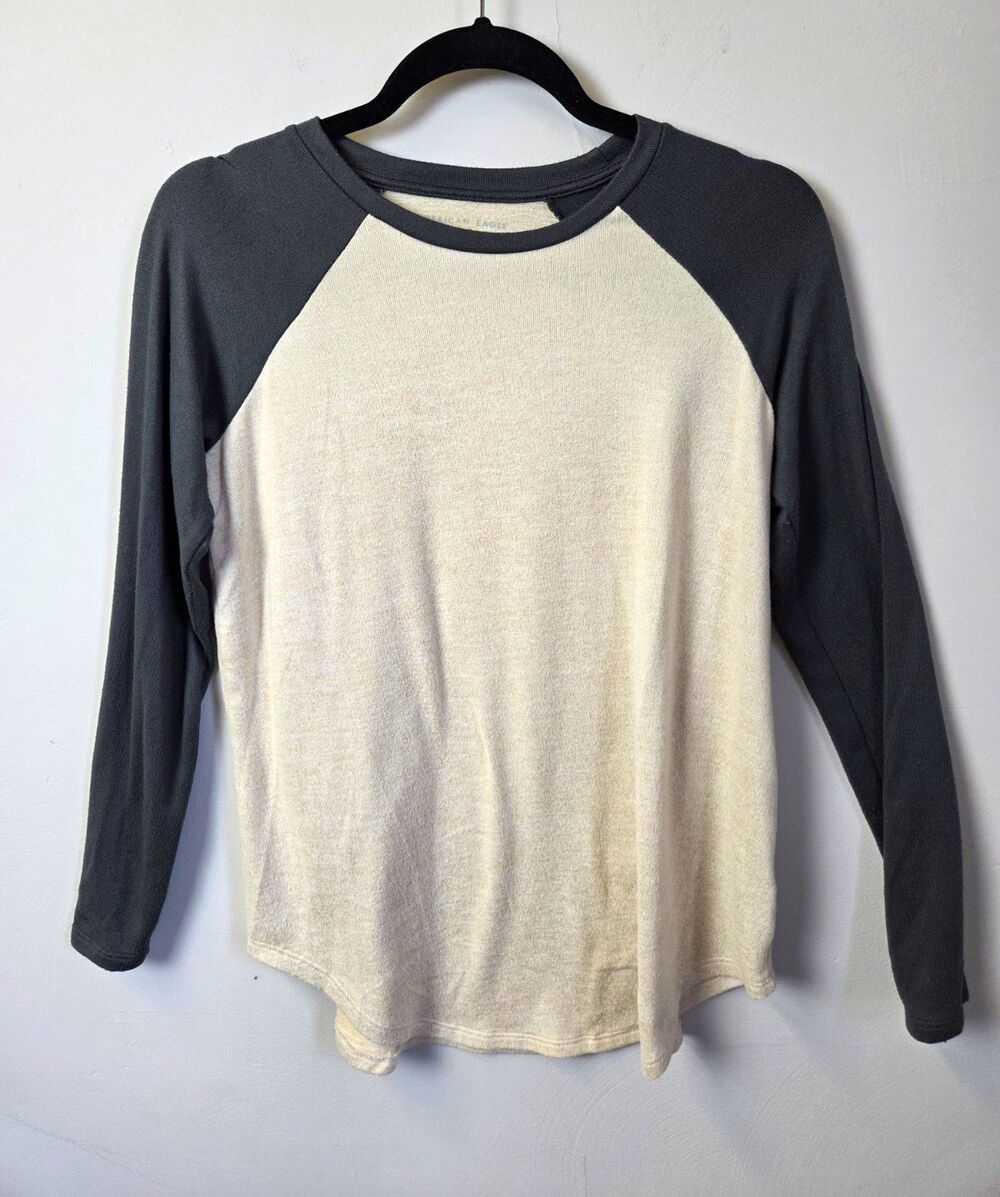 American Eagle Outfitters Colorblock Raglan Long Sleeve light Sweater Tee XS